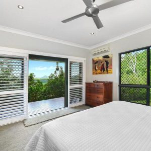 21 Buckinghamia Close, REDLYNCH, QLD 4870 AUS