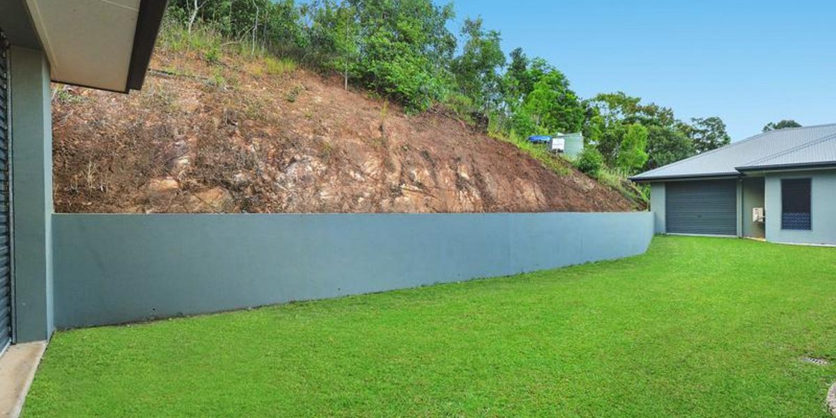 21 Buckinghamia Close, REDLYNCH, QLD 4870 AUS