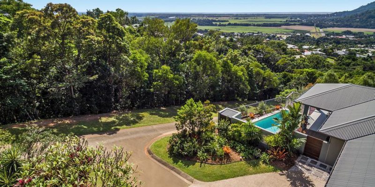 21 Buckinghamia Close, REDLYNCH, QLD 4870 AUS
