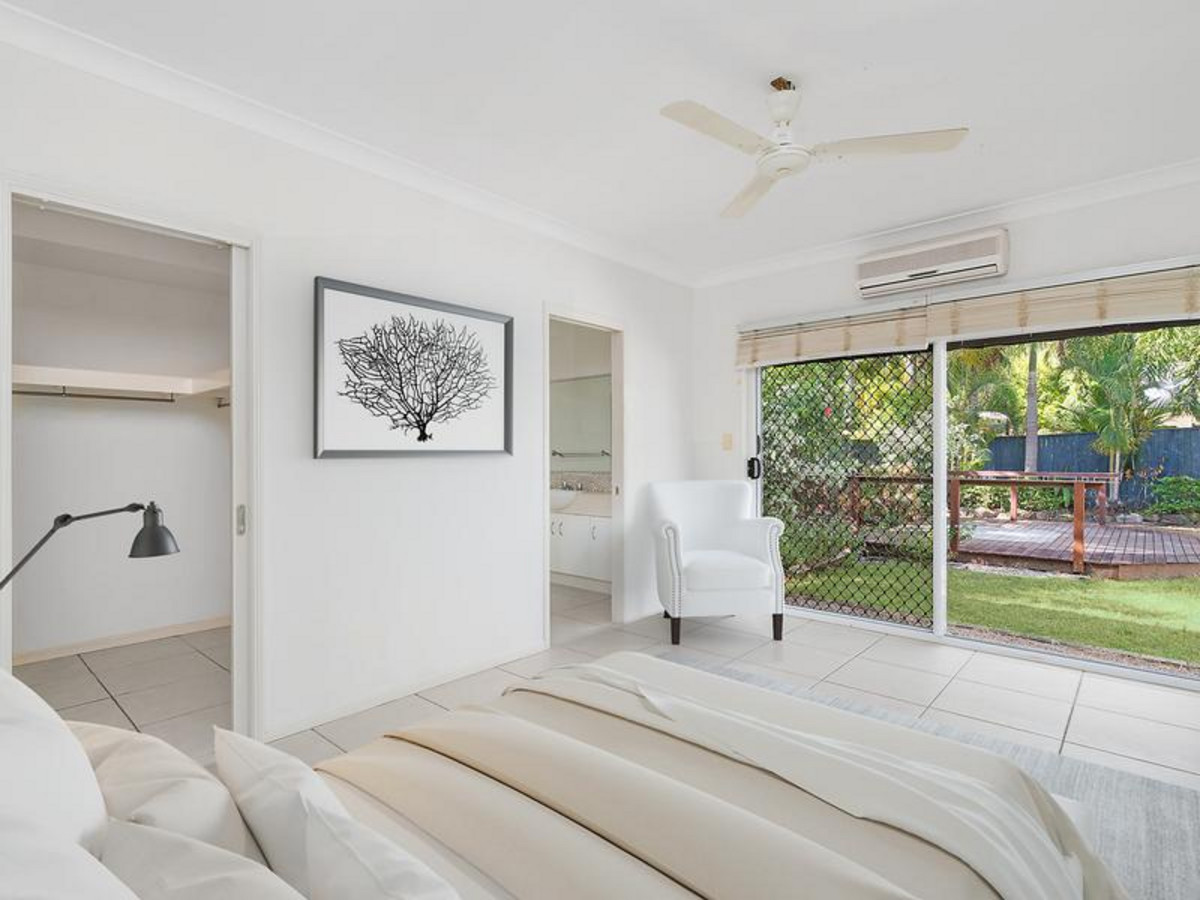 7 Sago Close, Palm Cove, QLD 4879 AUS