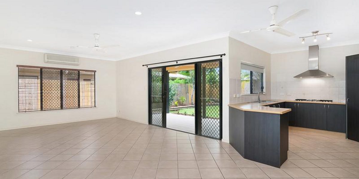 11 Bronte Close, KEWARRA BEACH, QLD 4879 AUS