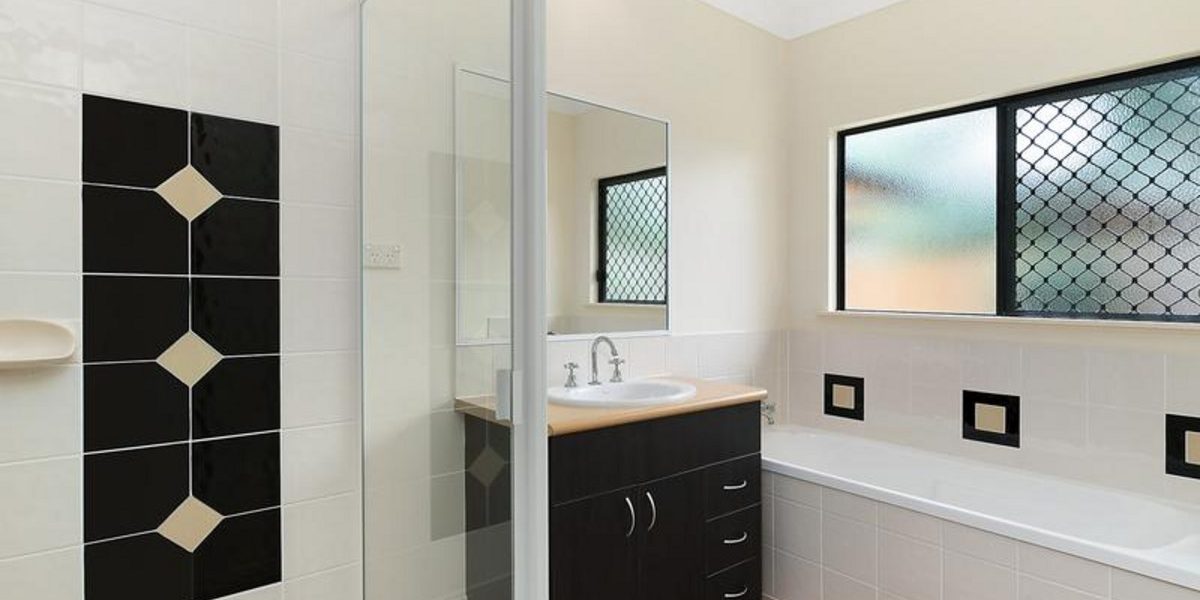 11 Bronte Close, KEWARRA BEACH, QLD 4879 AUS