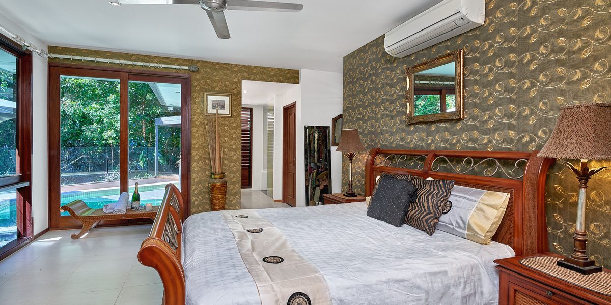 8 Lillian Road, Palm Cove, QLD 4879 AUS