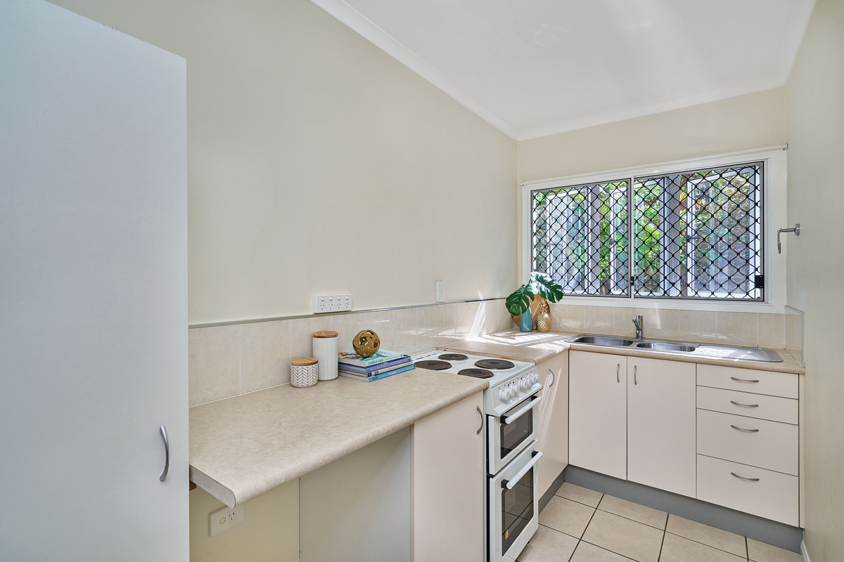 15 Old Smithfield Road, Freshwater, QLD 4870 AUS