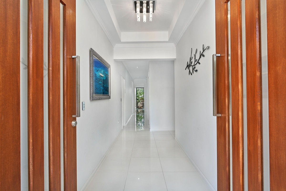 9 Catamaran Circuit, Trinity Beach, QLD 4879 AUS