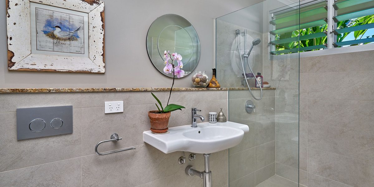 27 Nicholas Street, Clifton Beach, QLD 4879 AUS