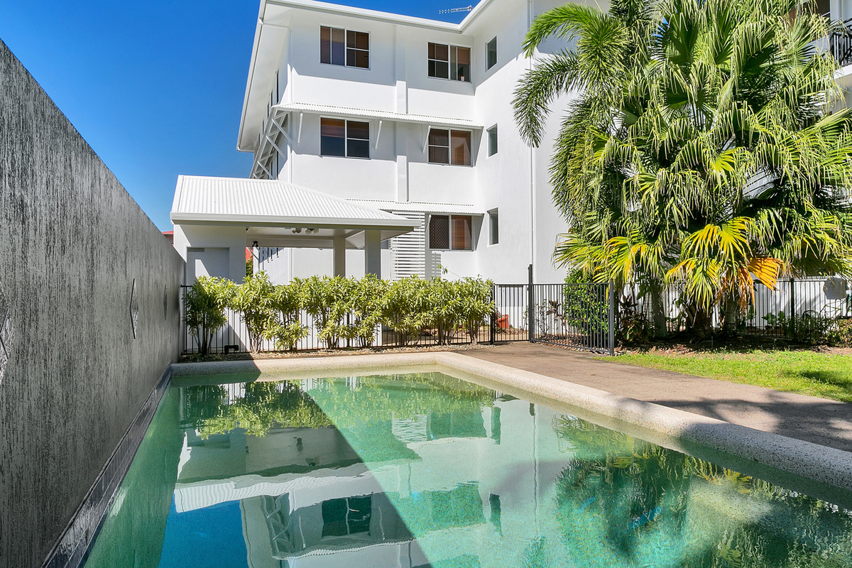 2/16-18 Smith Street, Cairns North, QLD 4870 AUS