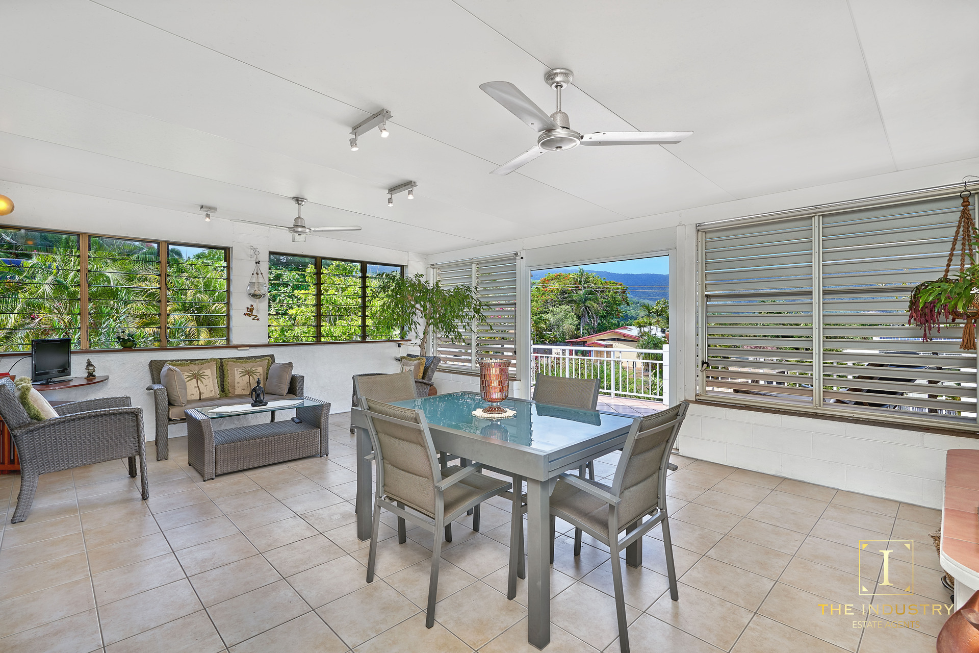 39 Moresby Street, Trinity Beach, QLD 4879 AUS
