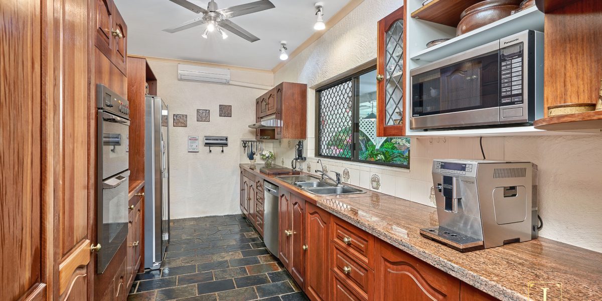 39 Moresby Street, Trinity Beach, QLD 4879 AUS