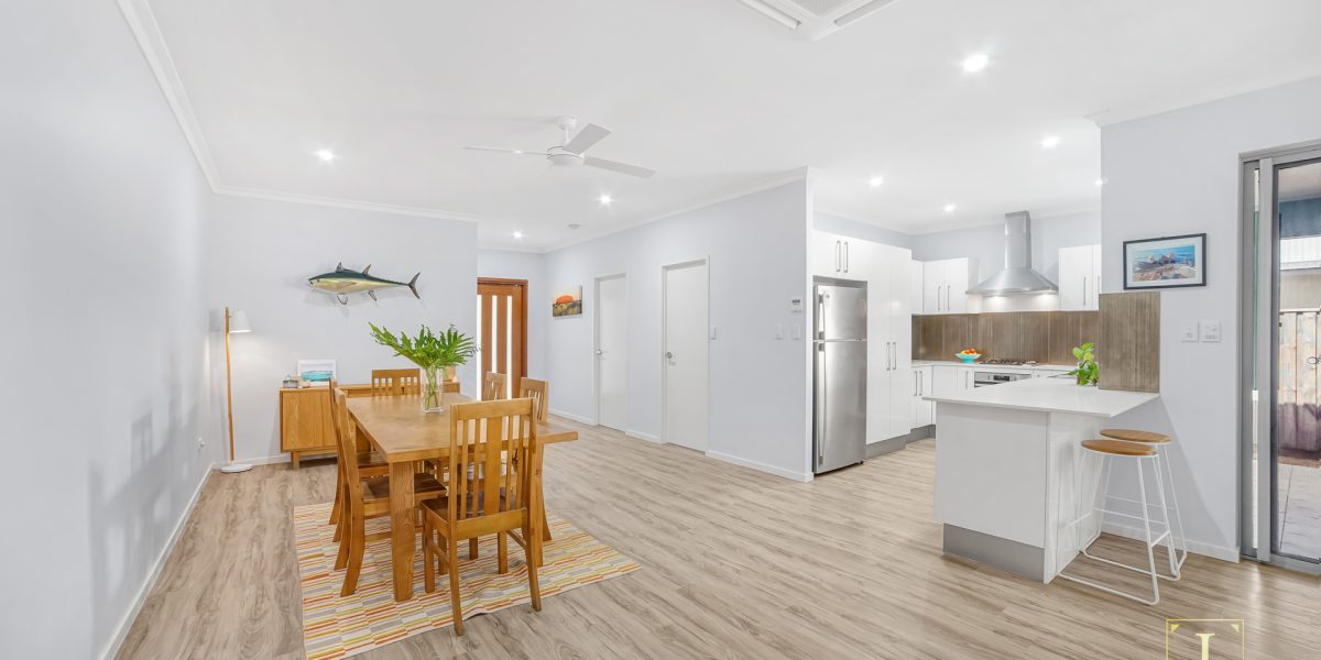 19 Moore Road, Smithfield, QLD 4878 AUS