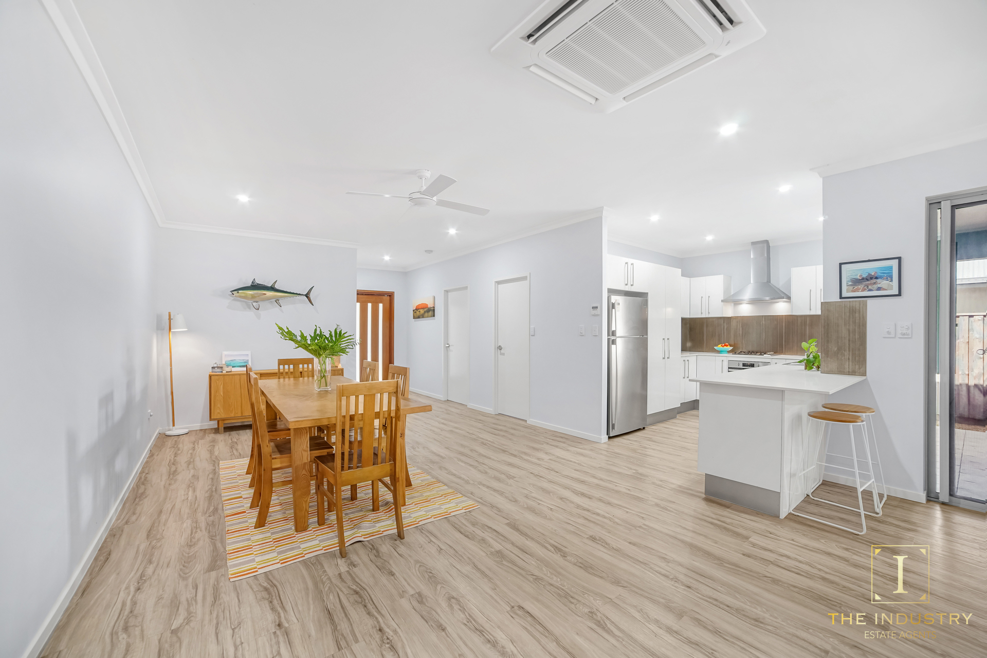 19 Moore Road, Smithfield, QLD 4878 AUS