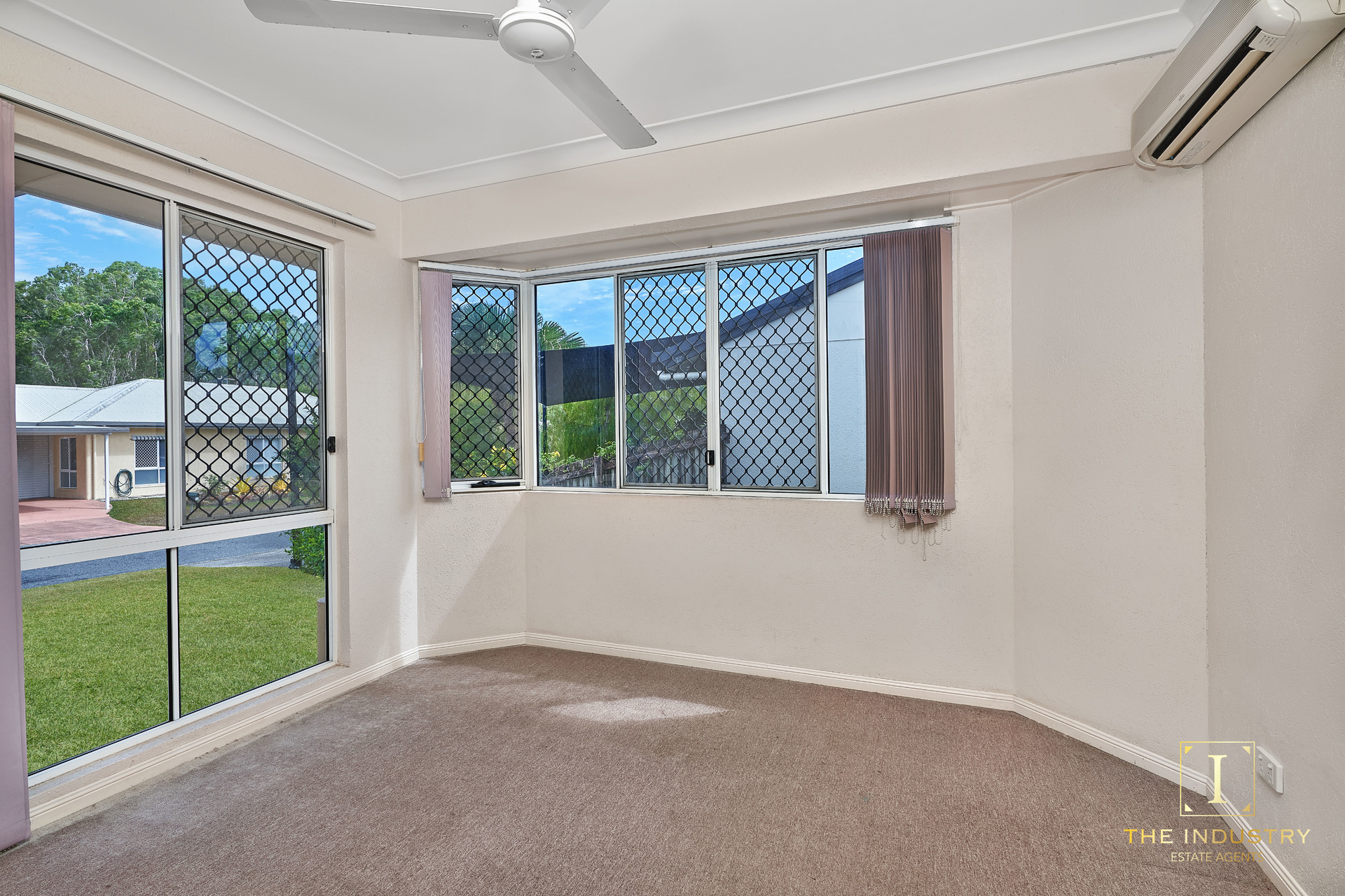 12 Capri Close, Kewarra Beach, QLD 4879 AUS