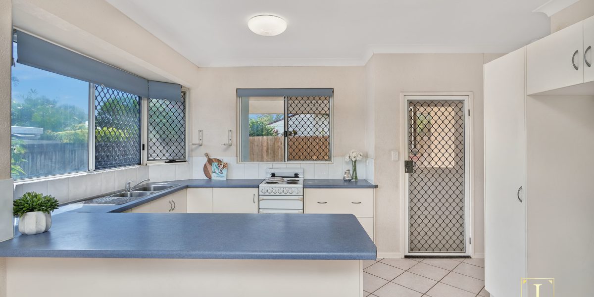12 Capri Close, Kewarra Beach, QLD 4879 AUS