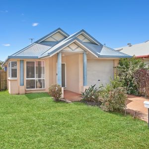 12 Capri Close, Kewarra Beach, QLD 4879 AUS