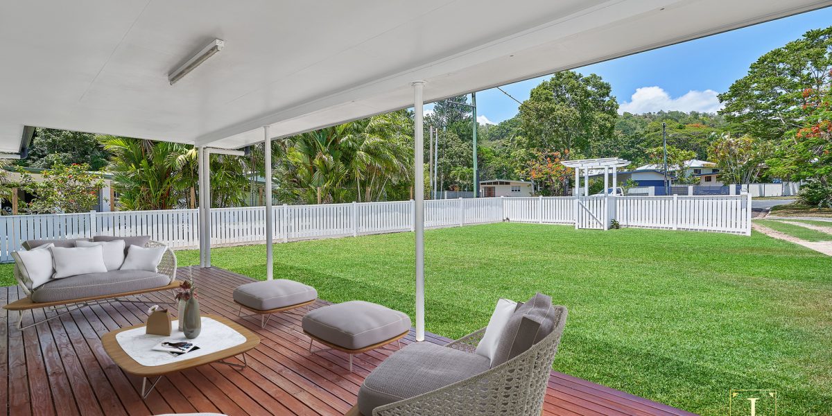 2 Byrnes Close, Whitfield, QLD 4870 AUS