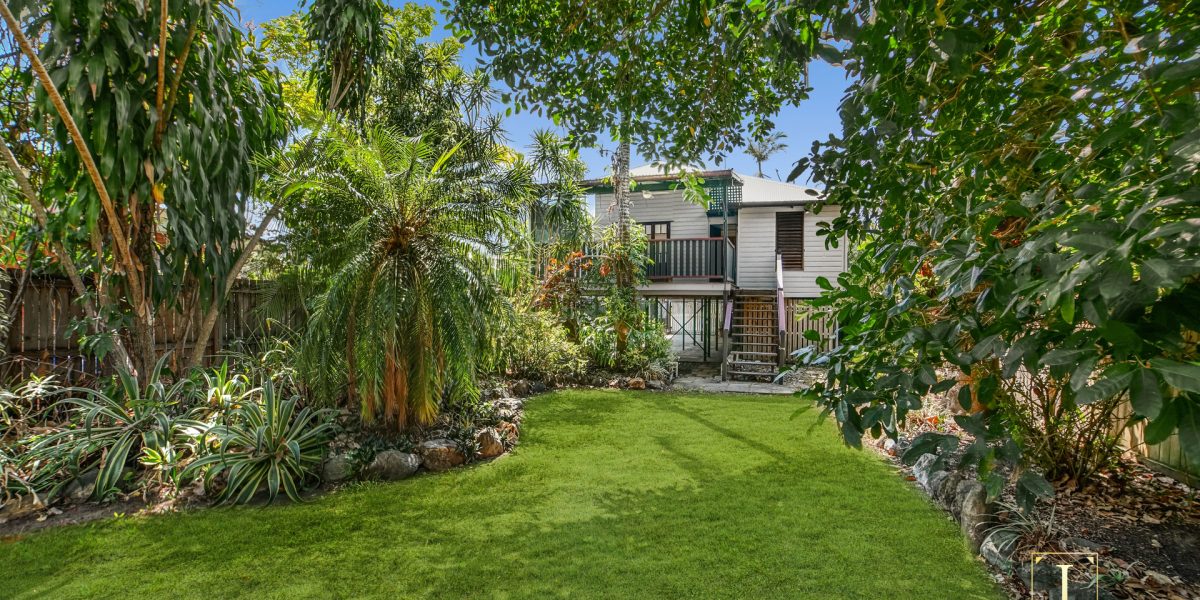 30 Smith Street, Cairns North, QLD 4870 AUS