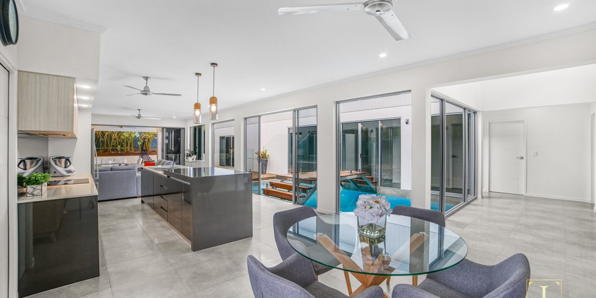 18 Whipbird Drive, Smithfield, QLD 4878 AUS