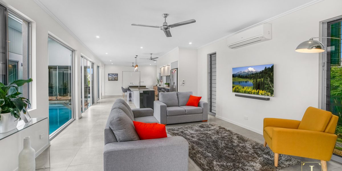 18 Whipbird Drive, Smithfield, QLD 4878 AUS