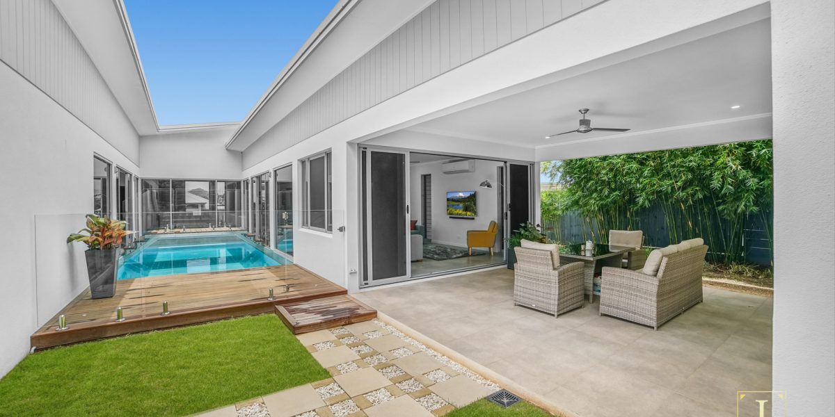 18 Whipbird Drive, Smithfield, QLD 4878 AUS