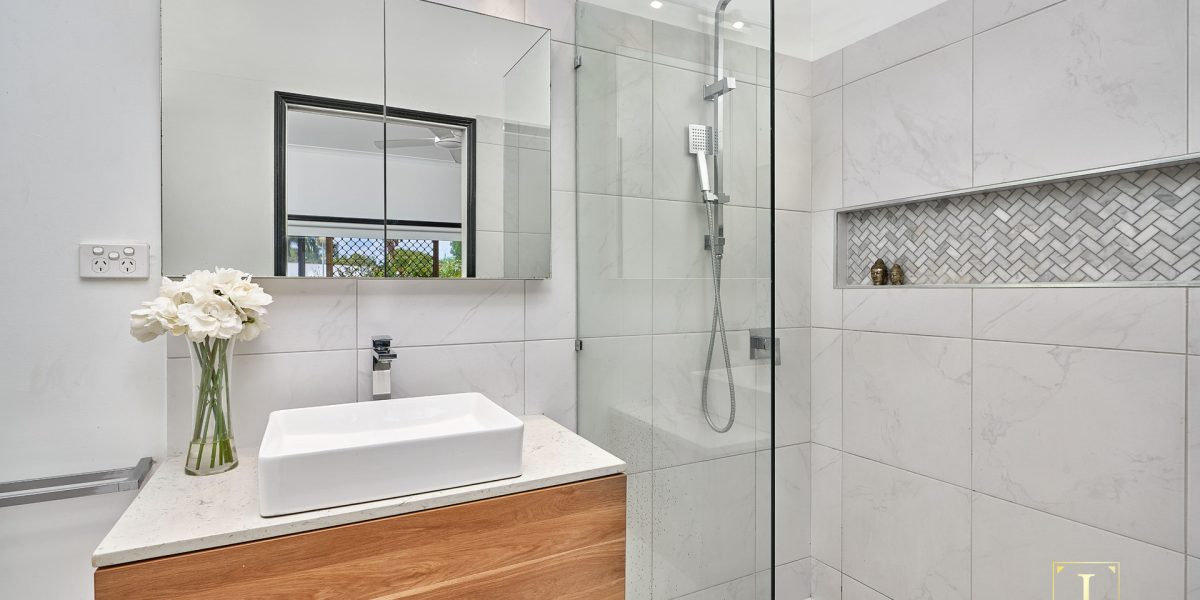 1 Flynn Close, Clifton Beach, QLD 4879 AUS