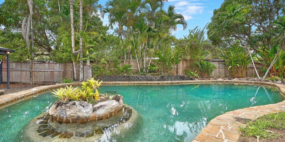 1 Flynn Close, Clifton Beach, QLD 4879 AUS