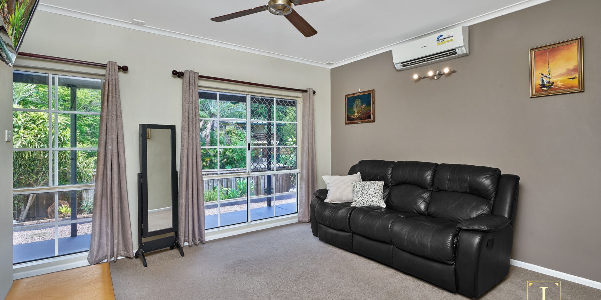 24 Knight Road, Smithfield, QLD 4878 AUS