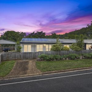 24 Knight Road, Smithfield, QLD 4878 AUS
