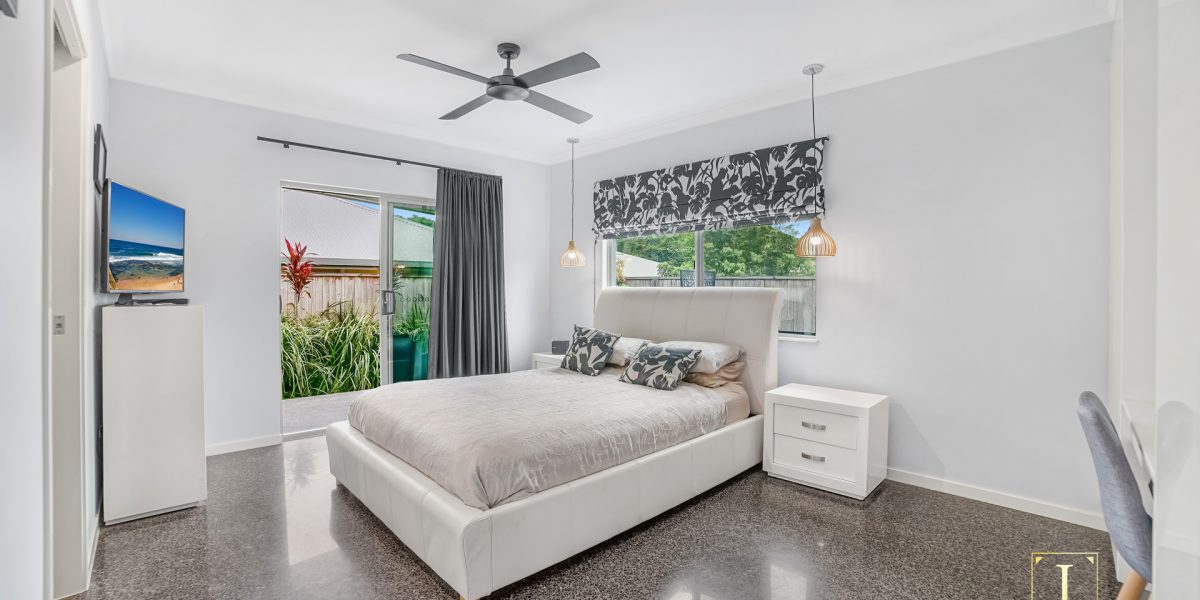 10 Outlook Drive, Bentley Park, QLD 4869 AUS