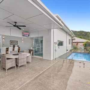 10 Outlook Drive, Bentley Park, QLD 4869 AUS