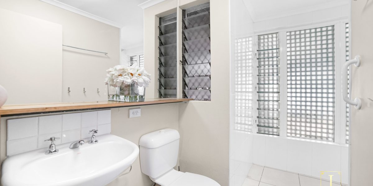28 Jarda Street, Smithfield, QLD 4878 AUS