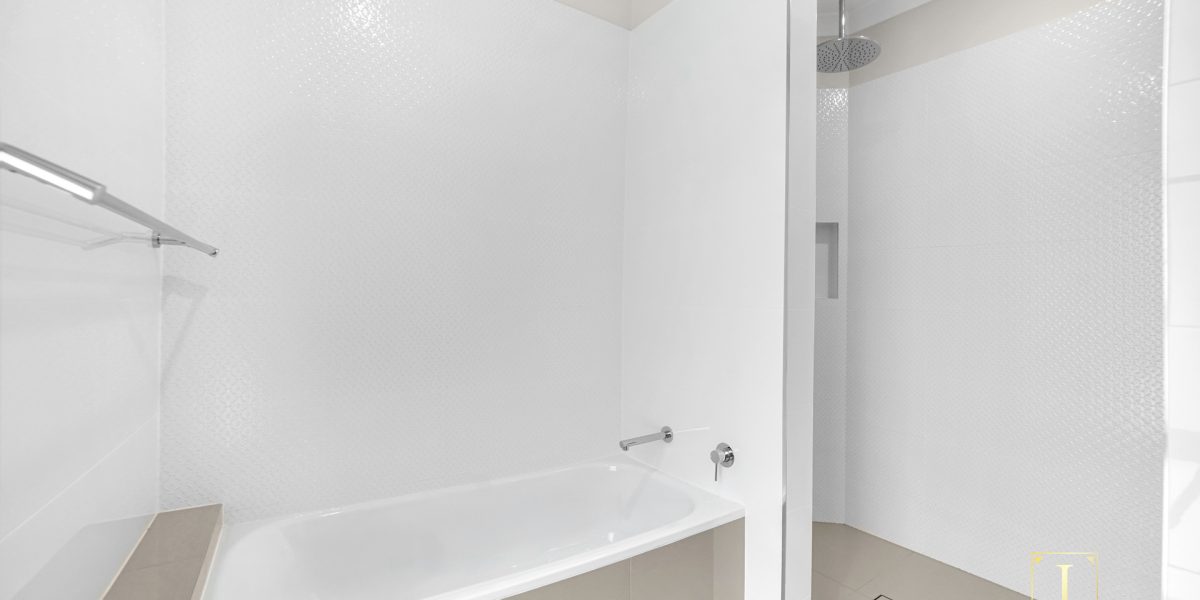 49B Nolan Street, Whitfield, QLD 4870 AUS