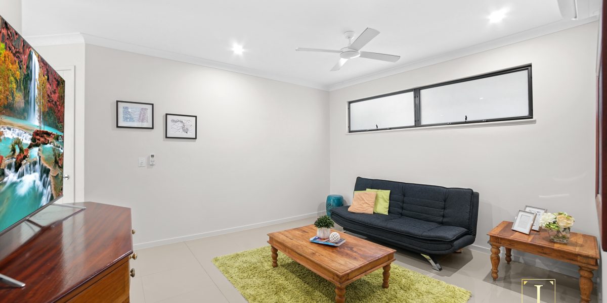 49B Nolan Street, Whitfield, QLD 4870 AUS