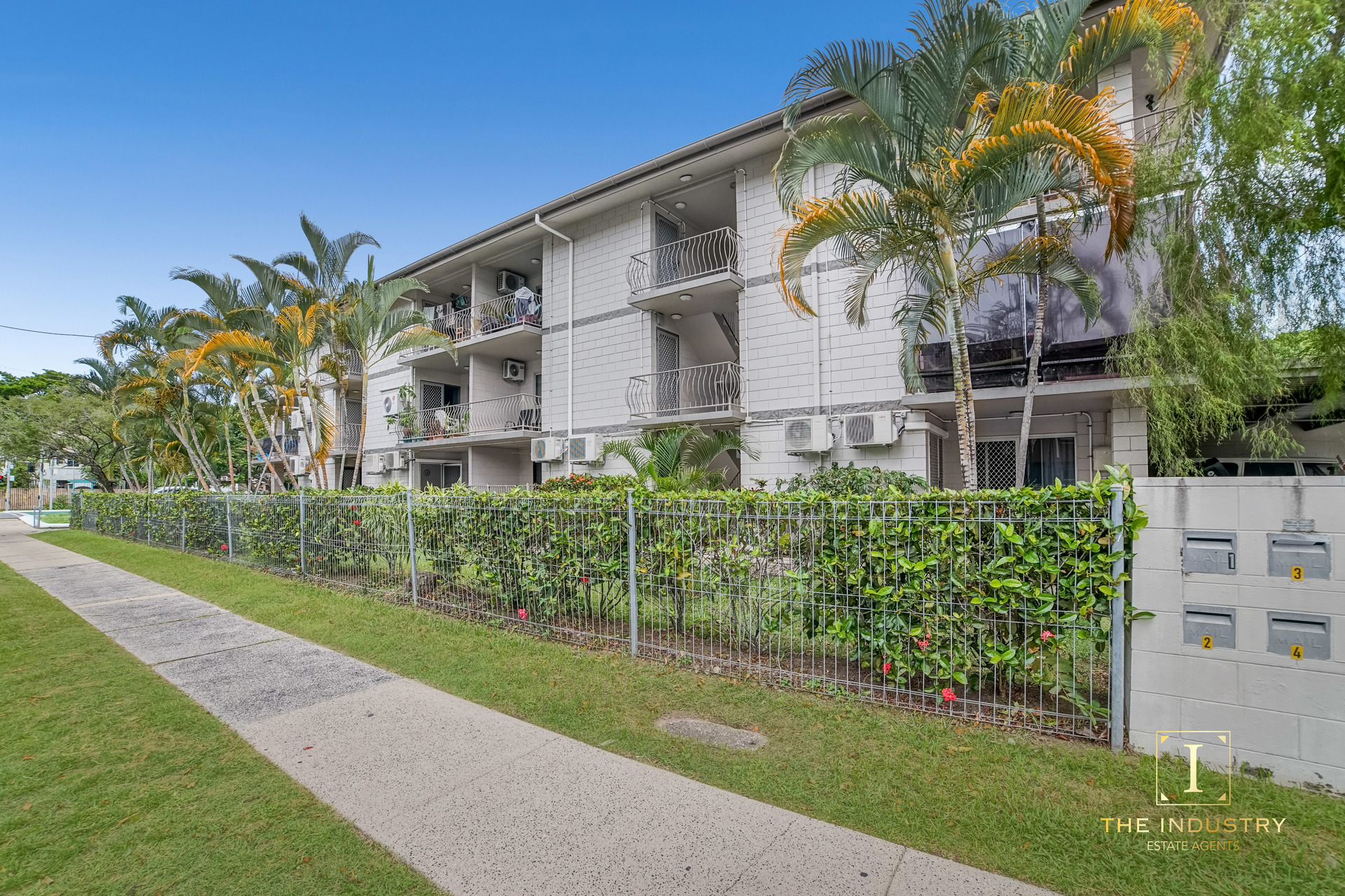 2/171 Grafton Street, Cairns North, QLD 4870 AUS