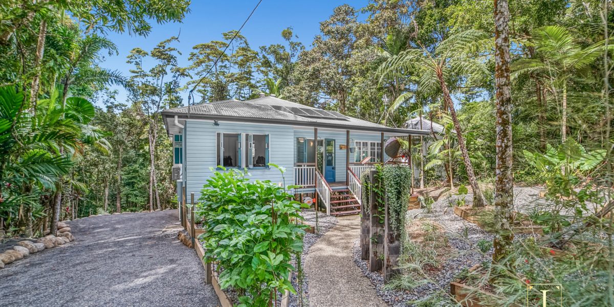 16 Kuranda Crescent, Kuranda, QLD 4881 AUS