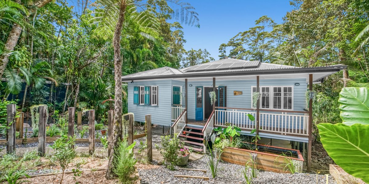 16 Kuranda Crescent, Kuranda, QLD 4881 AUS