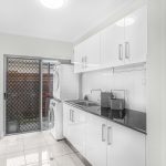 25 Rainbow Street, Kanimbla, QLD 4870 AUS