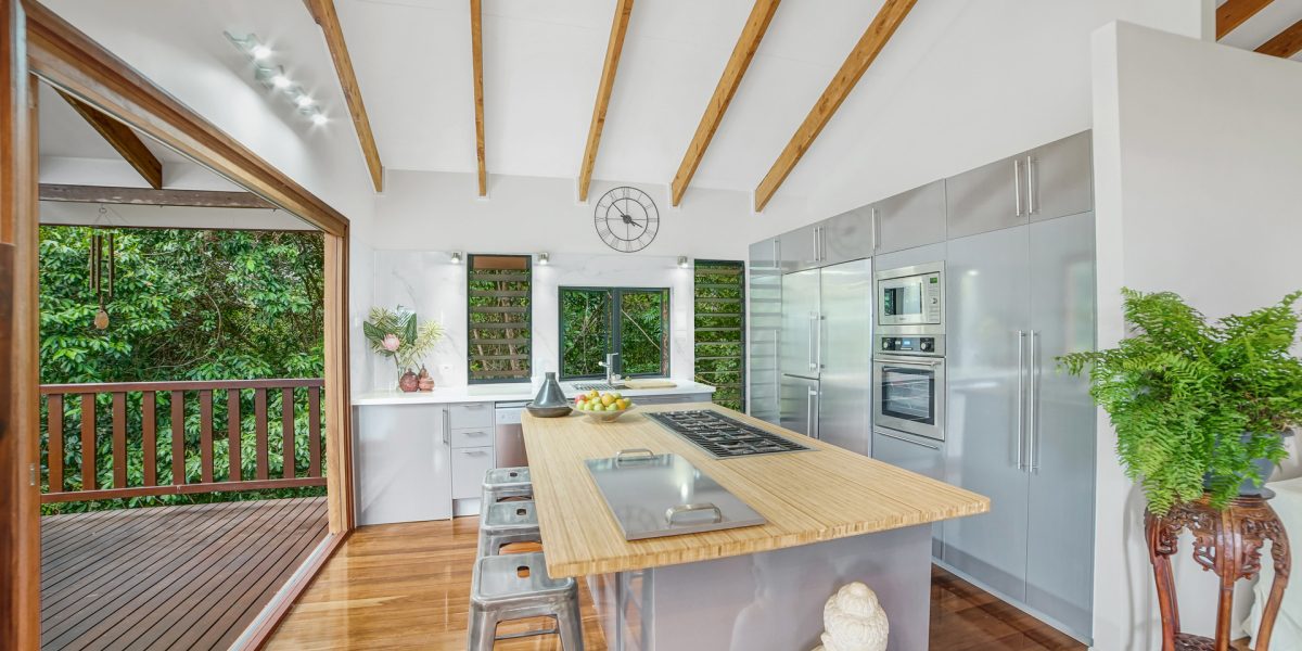 194 Stanton Road, Smithfield, QLD 4878 AUS