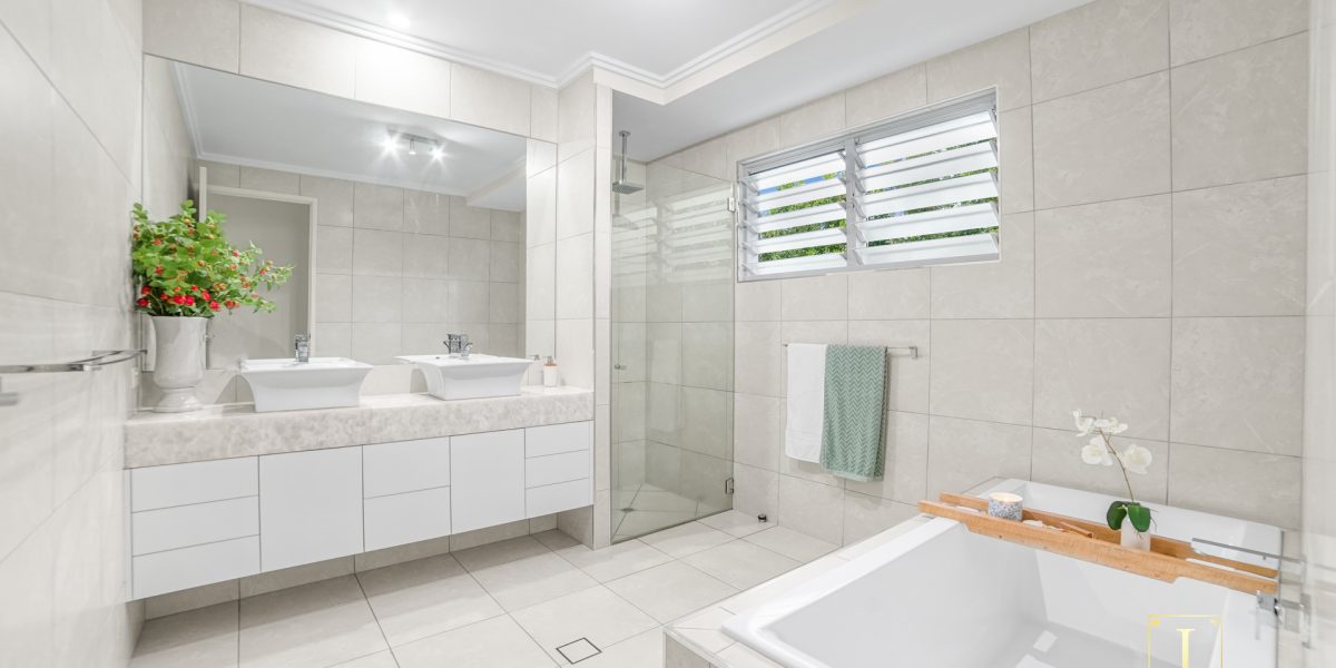 22 Ashwood Circuit, Smithfield, QLD 4878 AUS