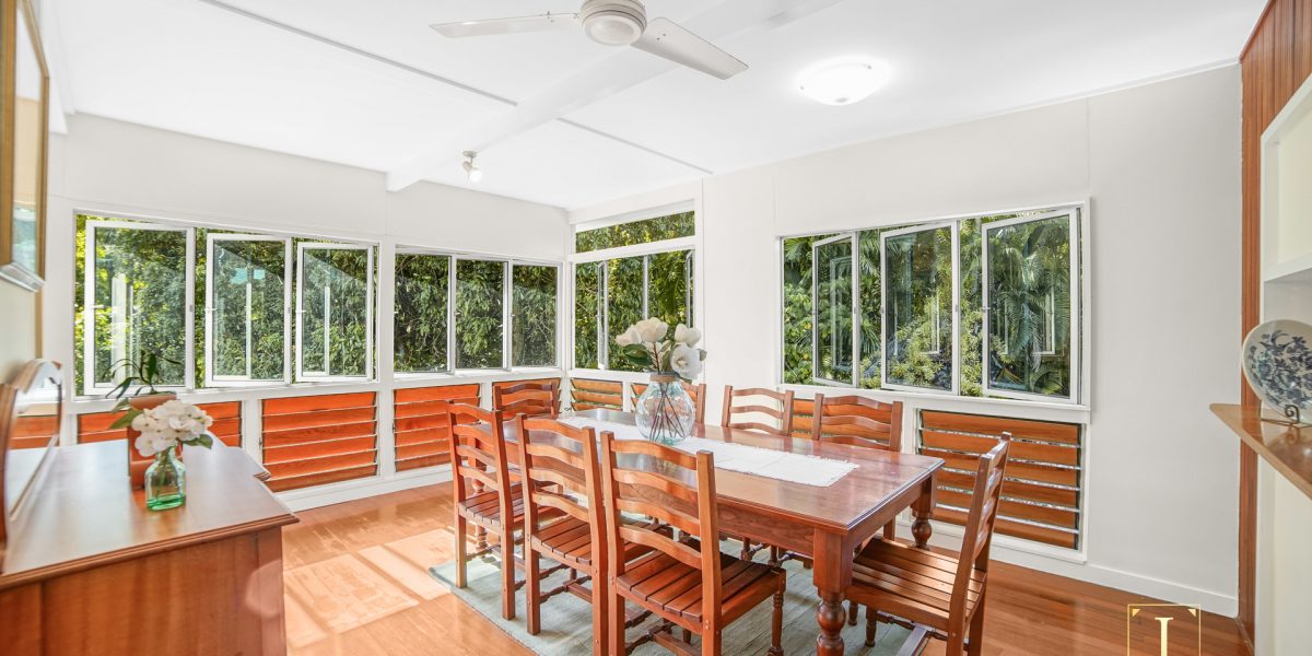 92 Arthur Lyons Drive, Redlynch, QLD 4870 AUS