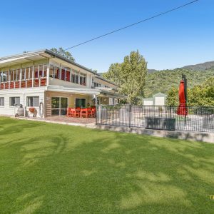 92 Arthur Lyons Drive, Redlynch, QLD 4870 AUS