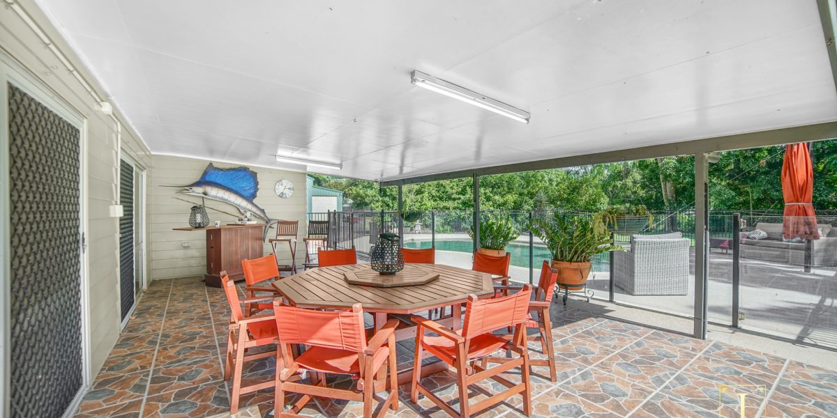 92 Arthur Lyons Drive, Redlynch, QLD 4870 AUS
