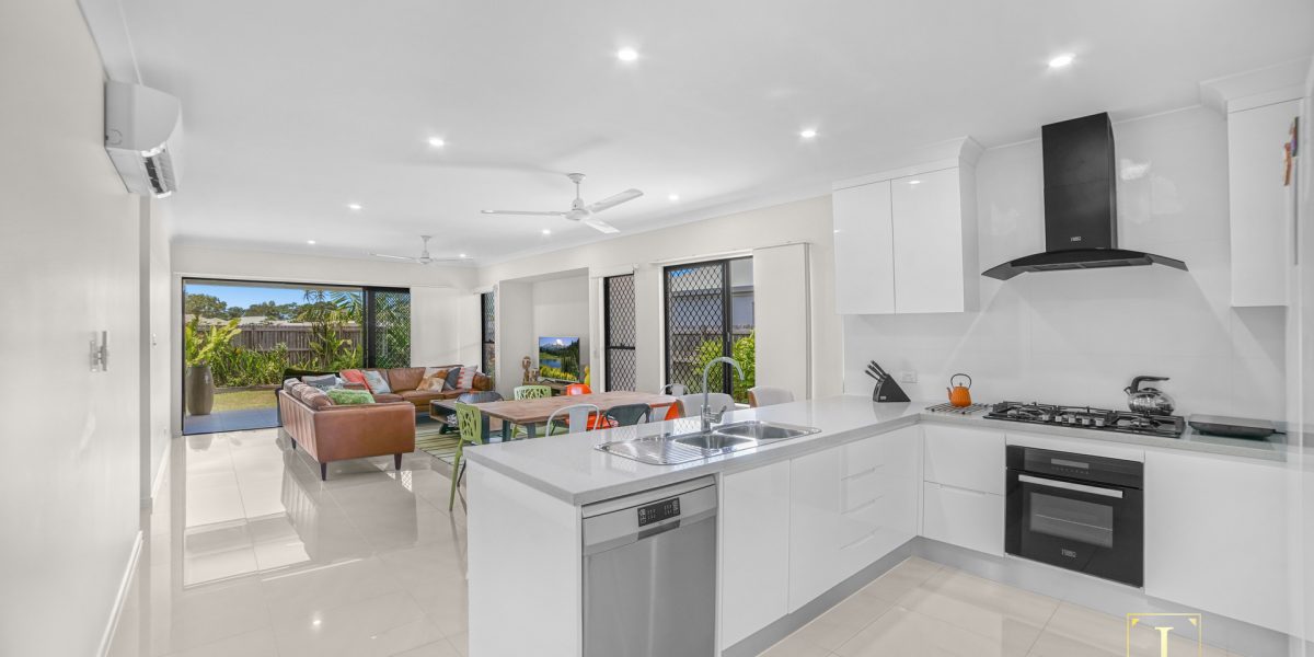 16 Eluma Mews, Smithfield, QLD 4878 AUS