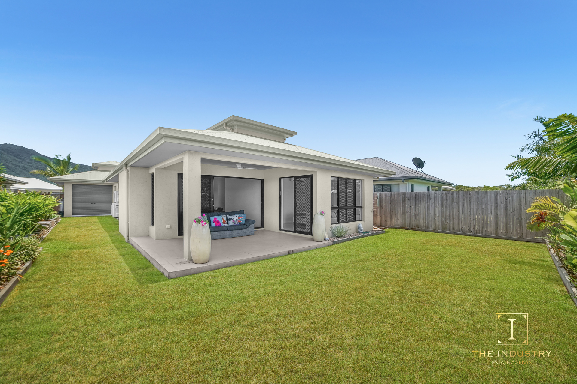 16 Eluma Mews, Smithfield, QLD 4878 AUS