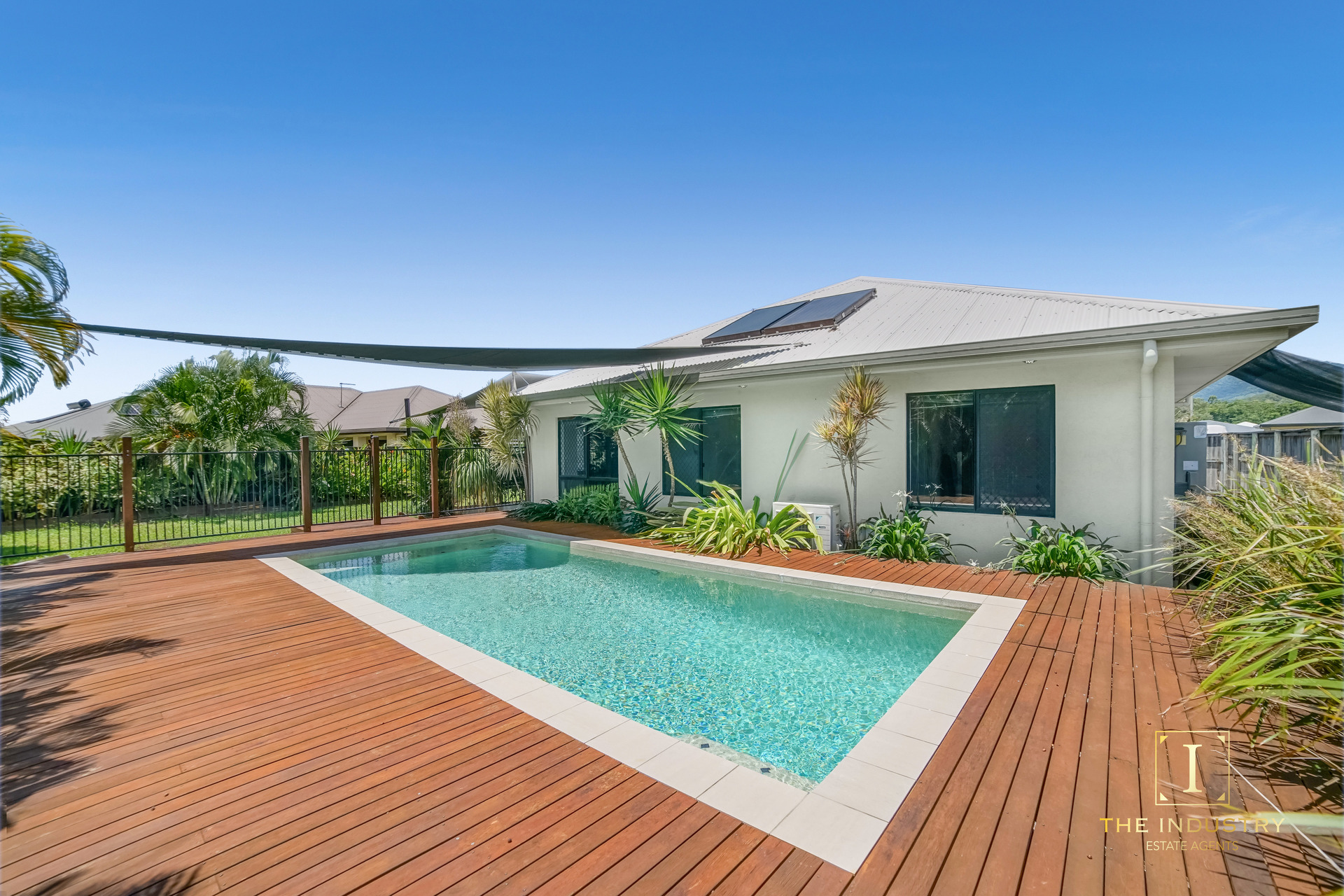 92 Roberts Drive, Trinity Beach, QLD 4879 AUS