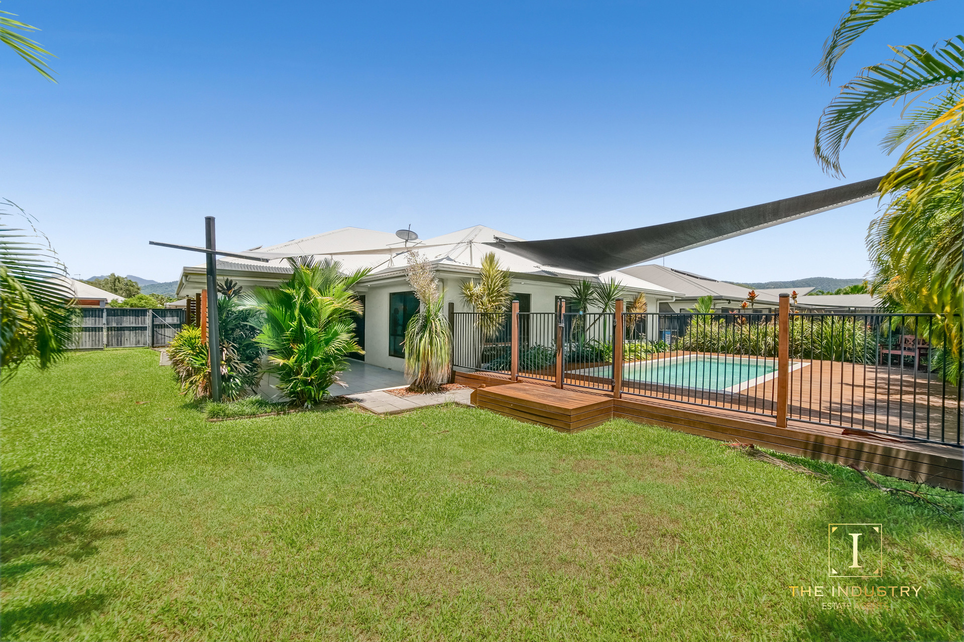 92 Roberts Drive, Trinity Beach, QLD 4879 AUS