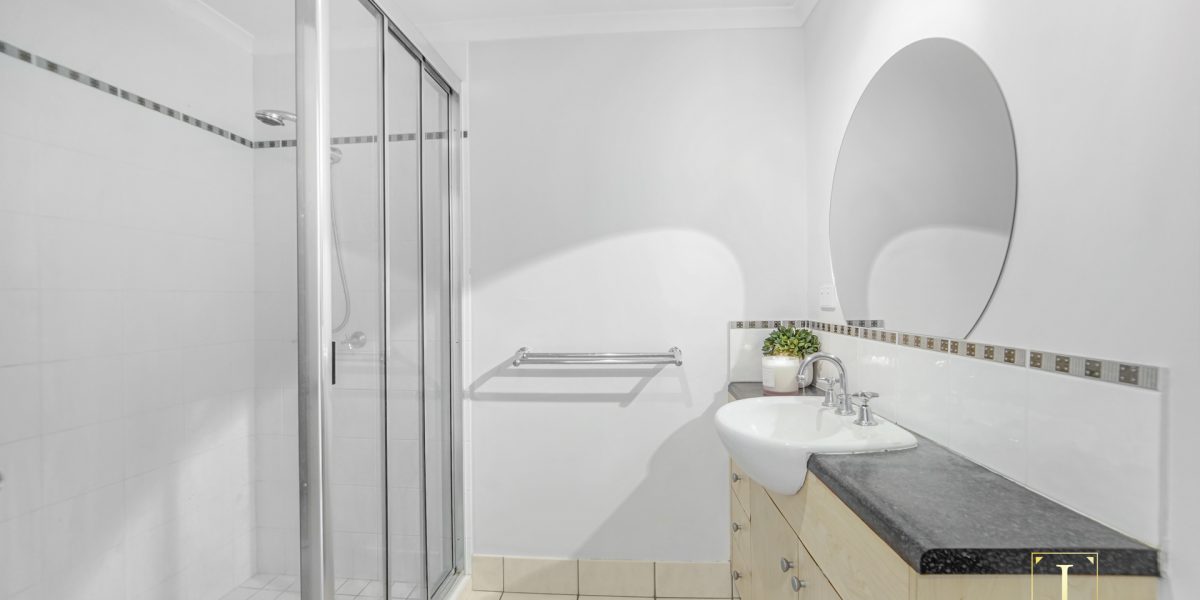 5/163-165 Martyn Street, Manunda, QLD 4870 AUS
