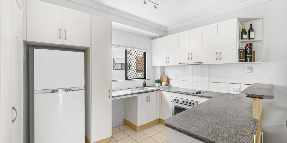 5/163-165 Martyn Street, Manunda, QLD 4870 AUS