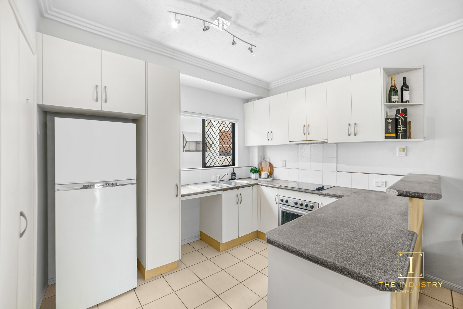 5/163-165 Martyn Street, Manunda, QLD 4870 AUS