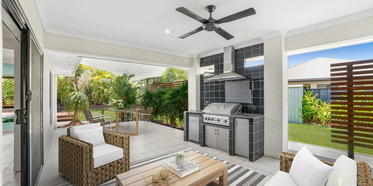 92 Roberts Drive, Trinity Beach, QLD 4879 AUS