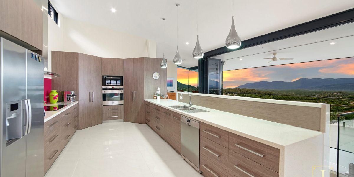 8 Cribwood Close, Mount Sheridan, QLD 4868 AUS
